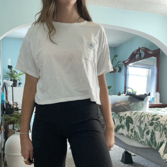 White Calvin Klein Tee - Picture 4 of 7